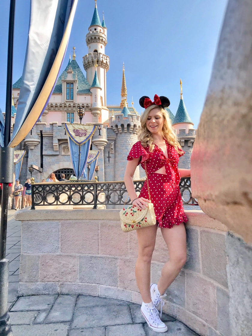 Disneyland Tips to Know Before you go California Adventure Travel Guide to Los Angeles California Sleeping Beauty Castle